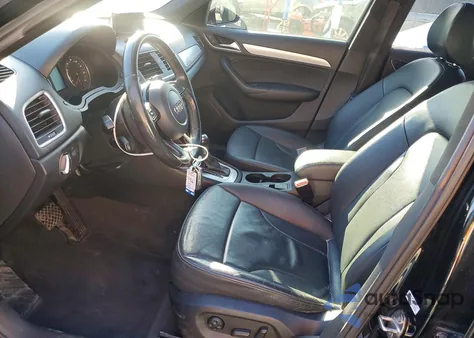 2015 Audi Q3 Premium Plus z USA, uszkodzony, nr VIN WA1EFCFS0FR011822